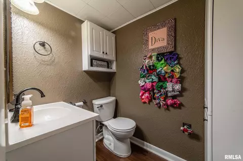 429 E Main St, Maroa, IL 61756 photo 24