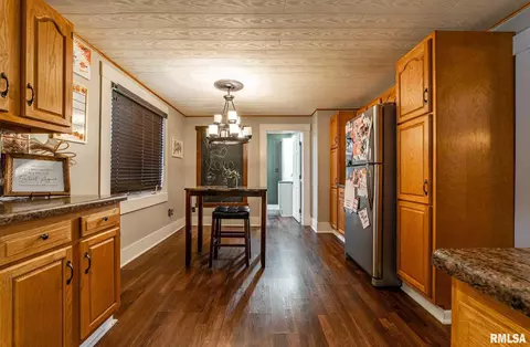 429 E Main St, Maroa, IL 61756 photo 10