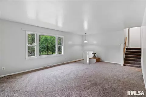 2 Coachlight Ct, Springfield, IL 62703 photo 7