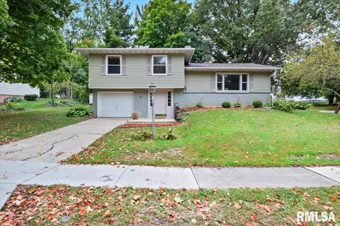 2 Coachlight Ct, Springfield, IL 62703 photo 4