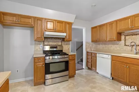 2 Coachlight Ct, Springfield, IL 62703 photo 12