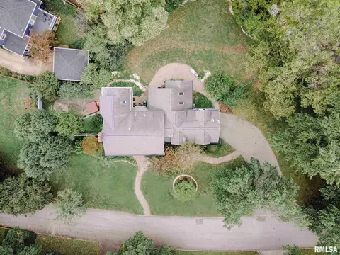 2129 Illini Rd, Springfield, IL 62704 photo 5