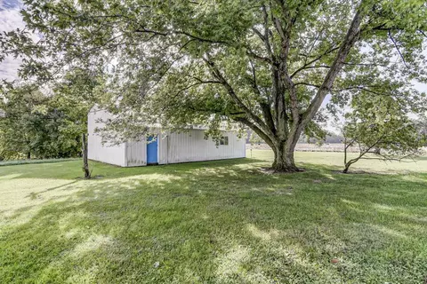 24246 Il State Route 111, Hettick, IL 62649 photo 38