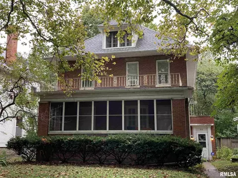 810 W Edwards St, Springfield, IL 62704 photo 1