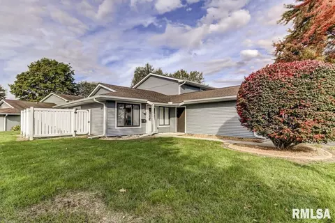 7 Brookside Pl, Springfield, IL 62704 photo 2
