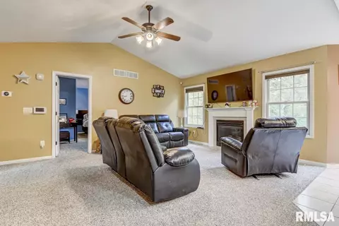 3008 Andy Rd, Springfield, IL 62702 photo 9