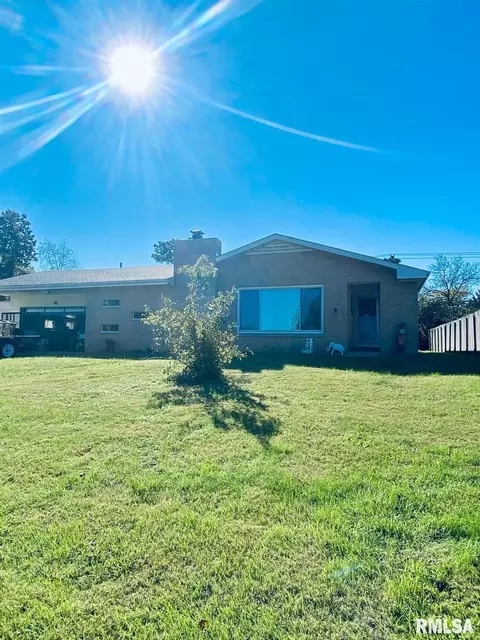 13 Greencastle Cir, Springfield, IL 62712 photo 1