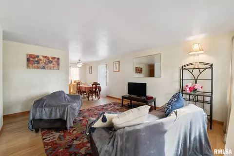 32 Bob O Link Dr, Springfield, IL 62702 photo 8