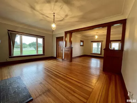 412 Pine Tree Rd, Abingdon, IL 61410 photo 4