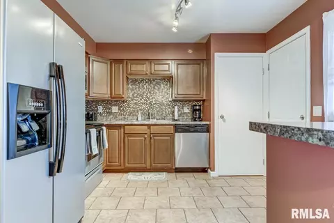 121 Archer Ave, Springfield, IL 62704 photo 12