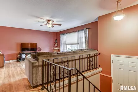 121 Archer Ave, Springfield, IL 62704 photo 8