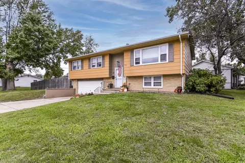 121 Archer Ave, Springfield, IL 62704 photo 3