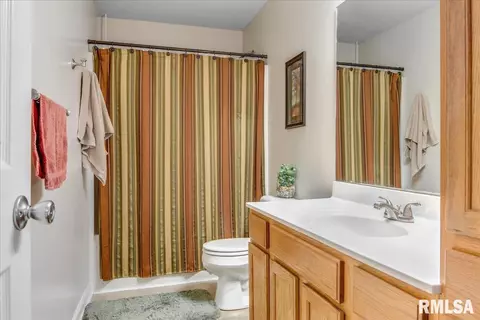2704 Warrior Blvd, Springfield, IL 62712 photo 19