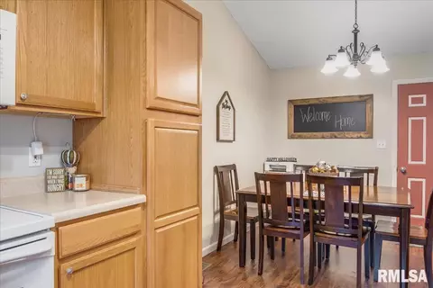 2704 Warrior Blvd, Springfield, IL 62712 photo 14