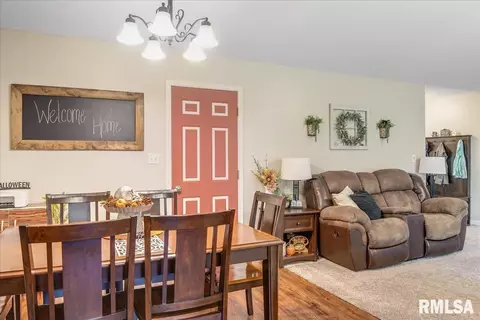 2704 Warrior Blvd, Springfield, IL 62712 photo 15