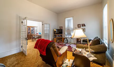 404 E Cooke St, Mount Pulaski, IL 62548 photo 4