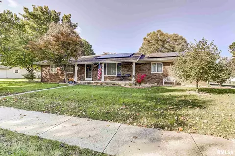 243 Saxon Dr, Springfield, IL 62704 photo 2