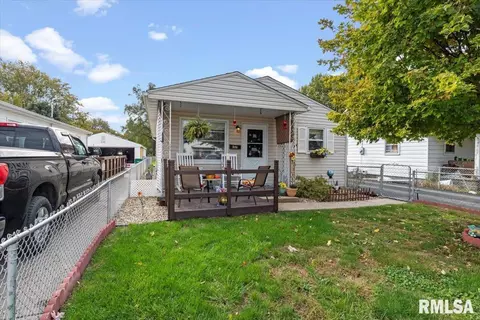 2116 E Keys Ave, Springfield, IL 62702 photo 2