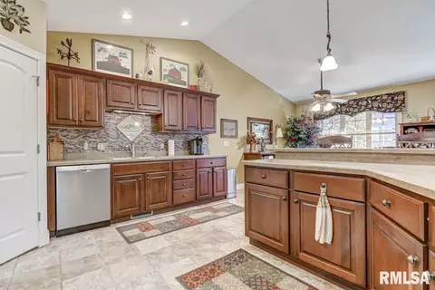 456 Elle Ct, Springfield, IL 62711 photo 7