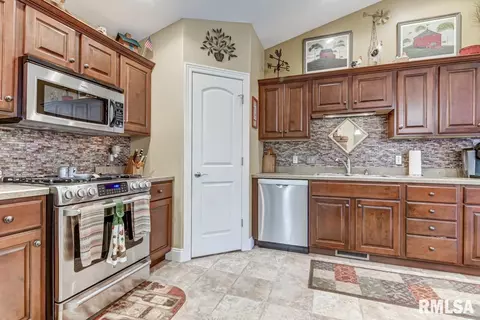 456 Elle Ct, Springfield, IL 62711 photo 8