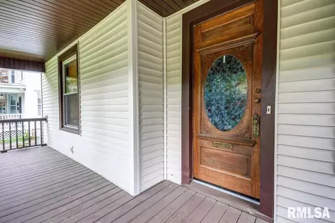 833 S Macarthur Blvd, Springfield, IL 62704 photo 2