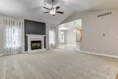 420 Maggie Dr, Springfield, IL 62711 photo 5