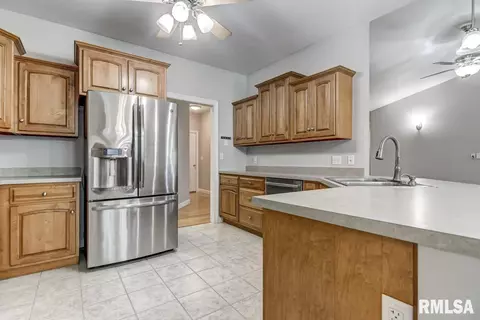 420 Maggie Dr, Springfield, IL 62711 photo 15