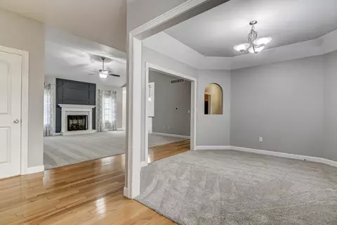 420 Maggie Dr, Springfield, IL 62711 photo 3