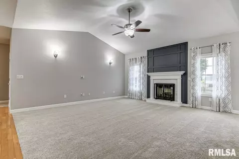 420 Maggie Dr, Springfield, IL 62711 photo 9