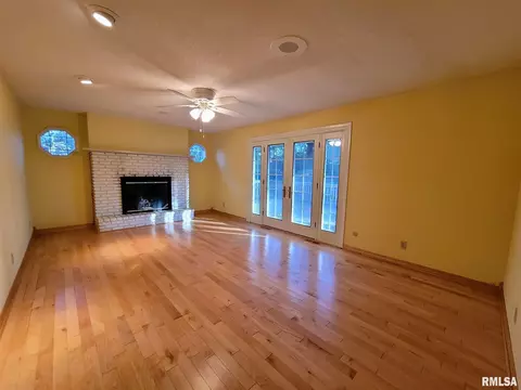 4 Timber Hills Dr, Springfield, IL 62704 photo 15