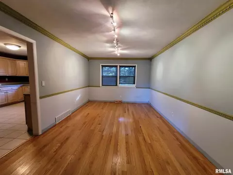 4 Timber Hills Dr, Springfield, IL 62704 photo 9
