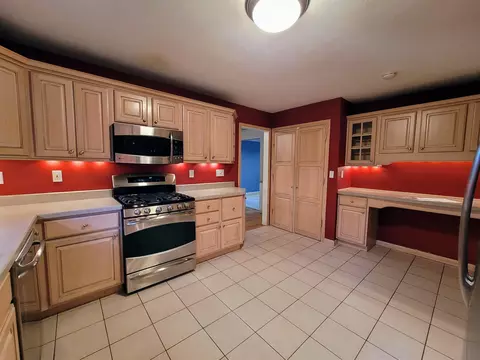 4 Timber Hills Dr, Springfield, IL 62704 photo 12