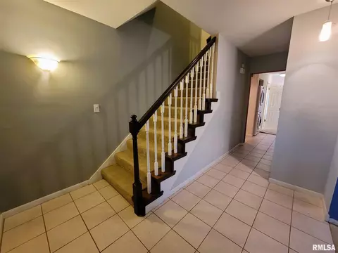 4 Timber Hills Dr, Springfield, IL 62704 photo 3