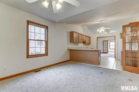 7108 Preston Dr, Springfield, IL 62711 photo 10