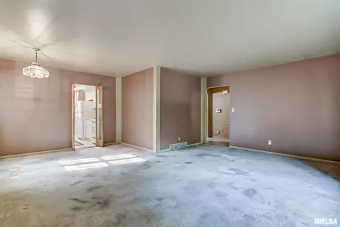 2609 Bennington Dr, Springfield, IL 62704 photo 9