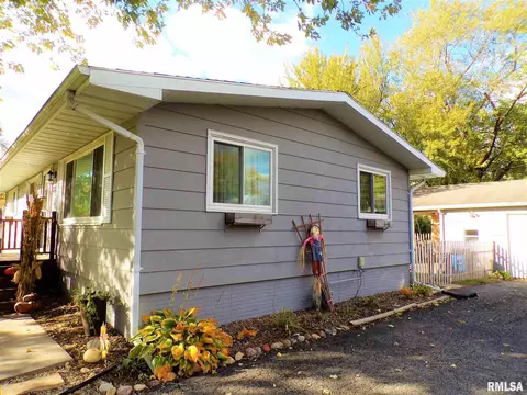 333 E Burch St, Wataga, IL 61488 photo 3