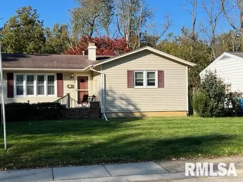 130 Dawn Dr, Springfield, IL 62702 photo 1