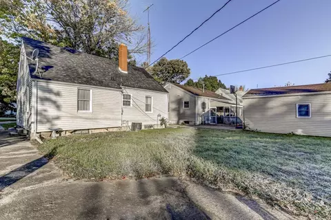 2244 S Spring St, Springfield, IL 62704 photo 17