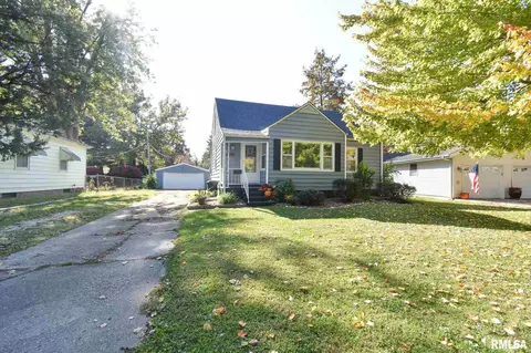 3707 Hooker St, Springfield, IL 62703 photo 1