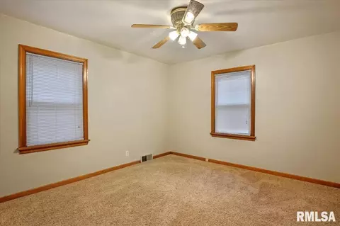 2117 N 6th St, Springfield, IL 62702 photo 10