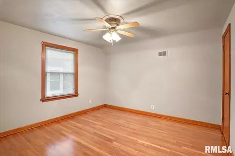 2117 N 6th St, Springfield, IL 62702 photo 17