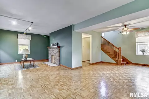 619 S Douglas Ave, Springfield, IL 62704 photo 5