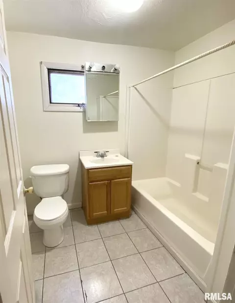 1800 N 9th St, Springfield, IL 62702 photo 13