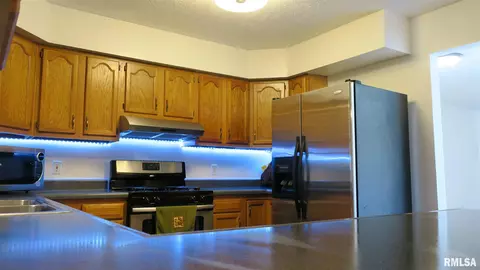 1805 Scarbrough Rd, Springfield, IL 62702 photo 10