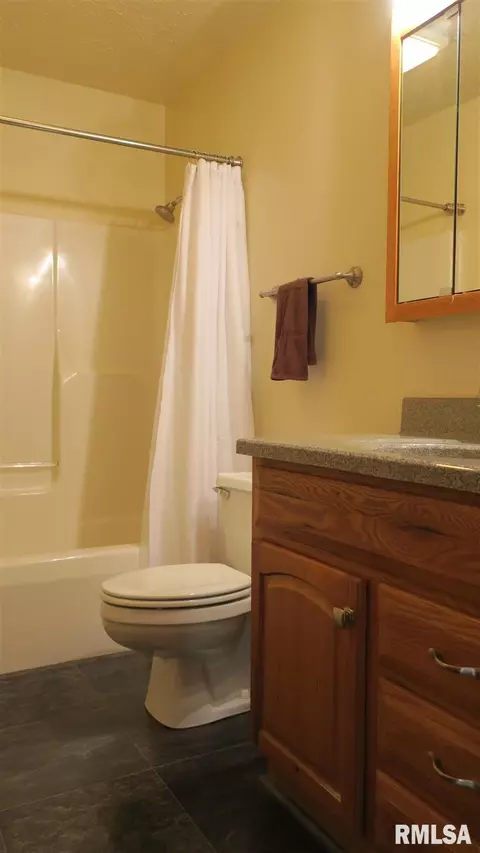 1805 Scarbrough Rd, Springfield, IL 62702 photo 20