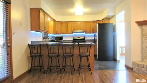 1805 Scarbrough Rd, Springfield, IL 62702 photo 3