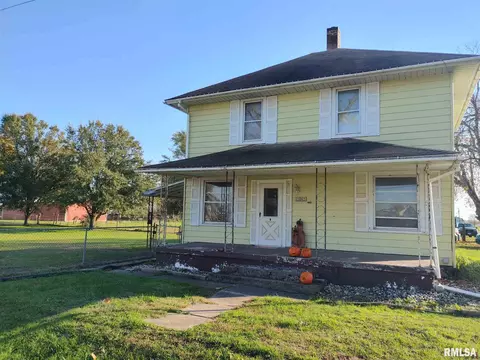 1313 Berwick Rd, Berwick, IL 61417 photo 1