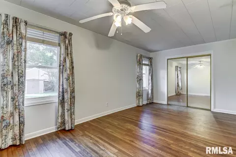 2100 E Buchanan St, Springfield, IL 62703 photo 9