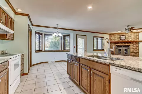 2537 Winfield Dr, Springfield, IL 62704 photo 18