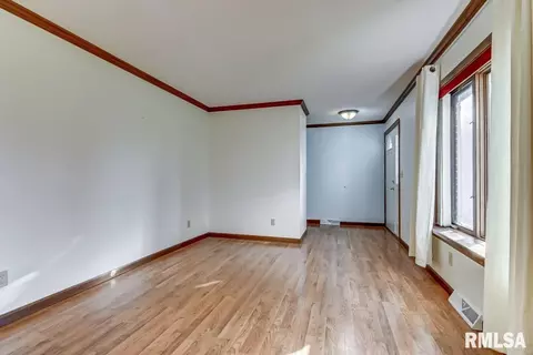 2537 Winfield Dr, Springfield, IL 62704 photo 6